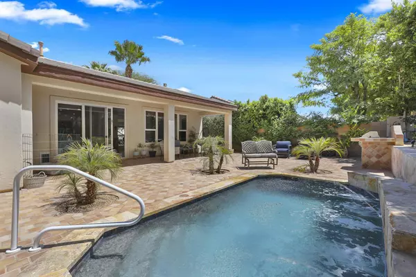 60755 Living Stone DR, La Quinta, CA 92253