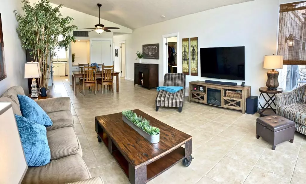 Indio, CA 92201,82022 Odlum DR