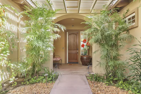 La Quinta, CA 92253,52382 Shining Star LN