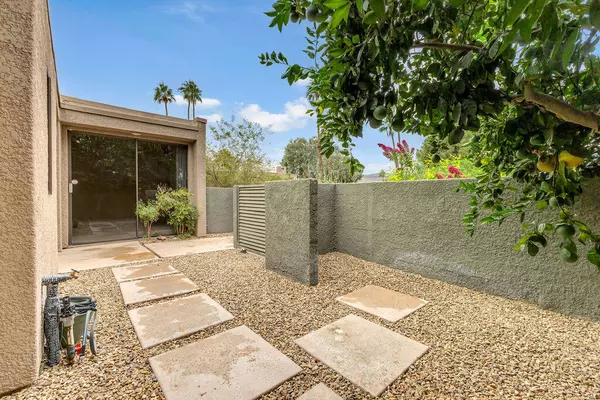 Rancho Mirage, CA 92270,535 Desert West DR