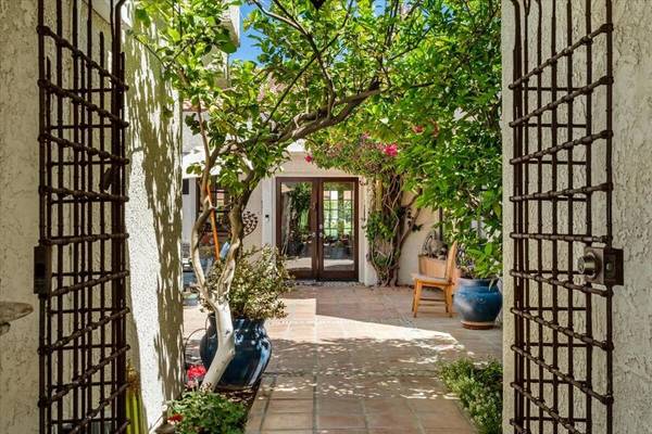 La Quinta, CA 92253,77130 Avenida Fernando