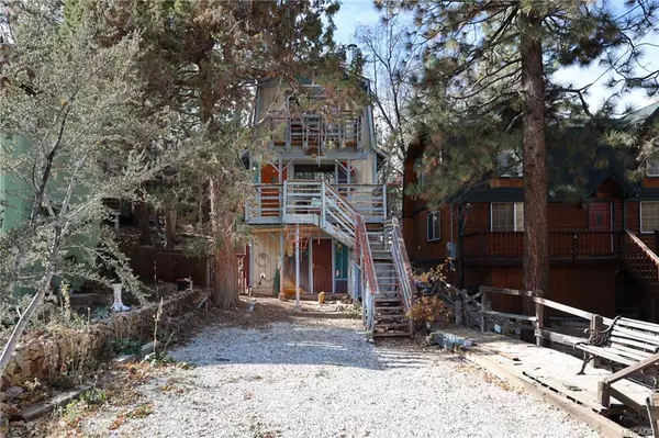 Sugarloaf, CA 92386,358 Vista AVE