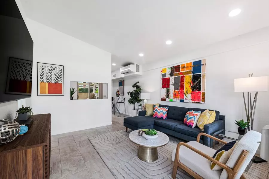 290 S San Jacinto DR #8, Palm Springs, CA 92262