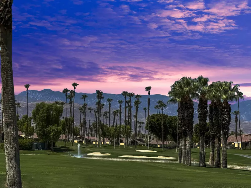 33 Blue River DR, Palm Desert, CA 92211