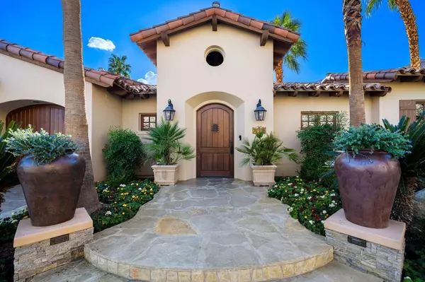 La Quinta, CA 92253,77205 Loma Vista