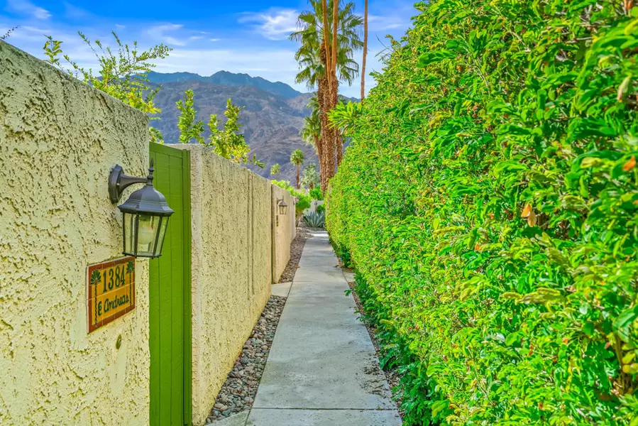 1384 E Andreas RD, Palm Springs, CA 92262