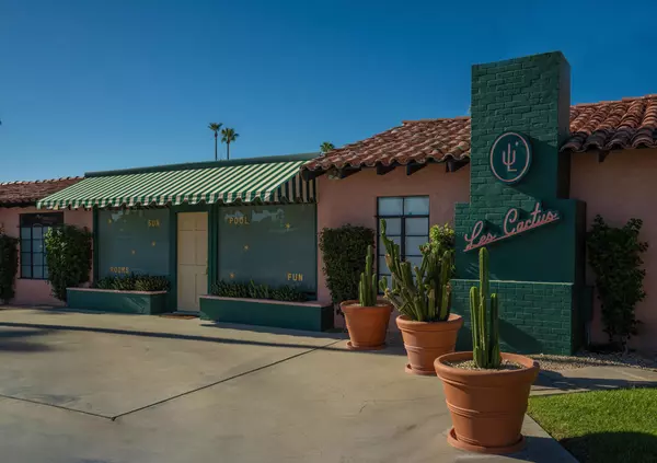 Palm Springs, CA 92264,555 Warm Sands DR