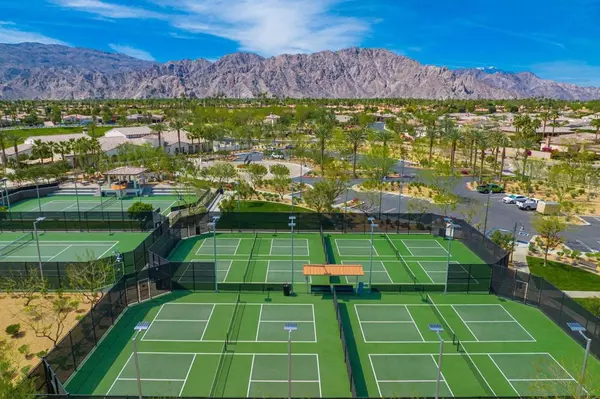 La Quinta, CA 92253,81584 Merv Griffin WAY