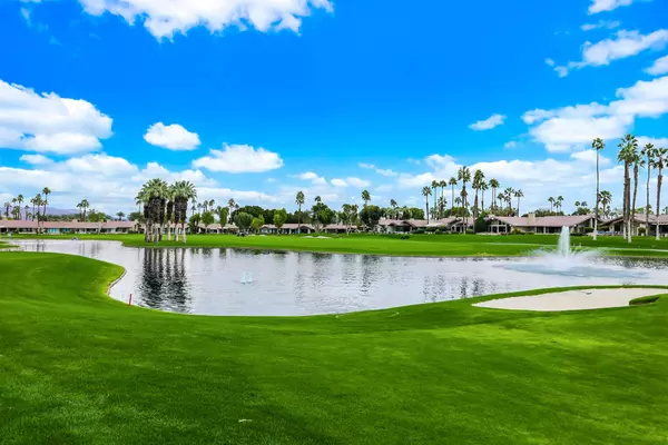 52 Ponderosa CIR, Palm Desert, CA 92211