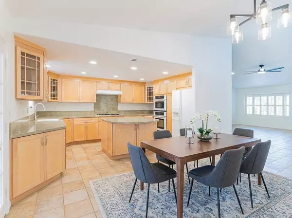 Cathedral City, CA 92234,30805 Avenida Alvera