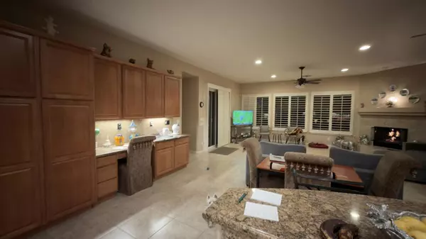 Indio, CA 92201,49578 Colorado ST