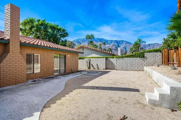 1310 E Del Mar WAY, Palm Springs, CA 92262