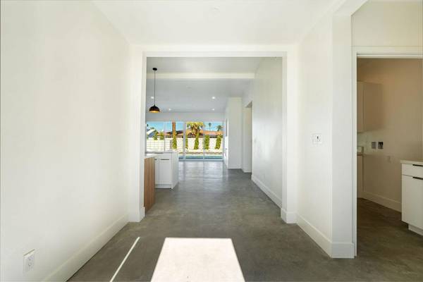 Palm Springs, CA 92262,416 Rosa Parks RD