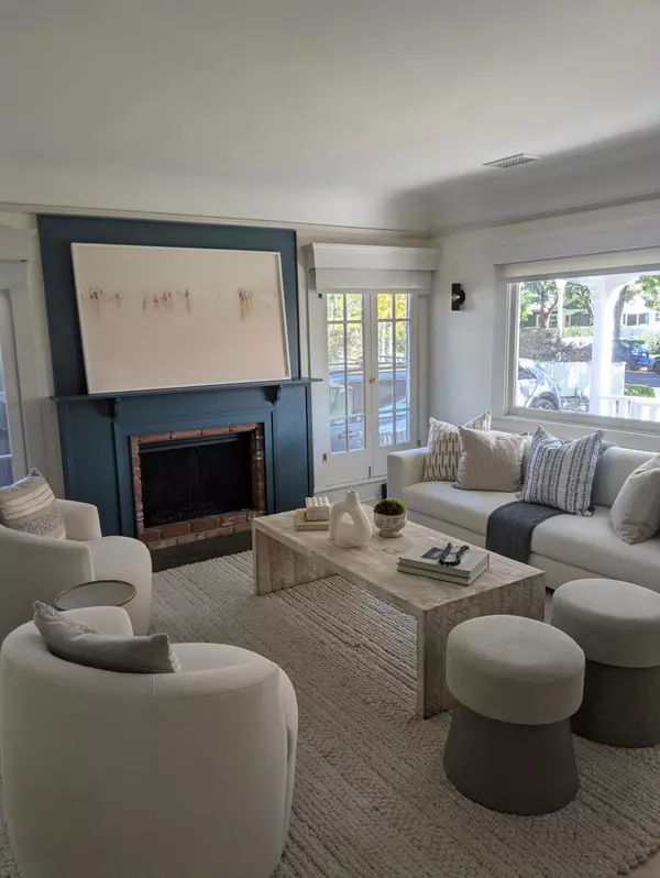 West Hollywood, CA 90046,1403 N Orange Grove AVE