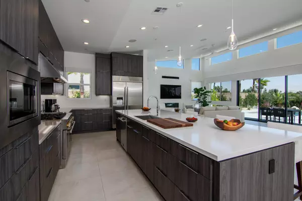 Palm Springs, CA 92262,960 Patina LN