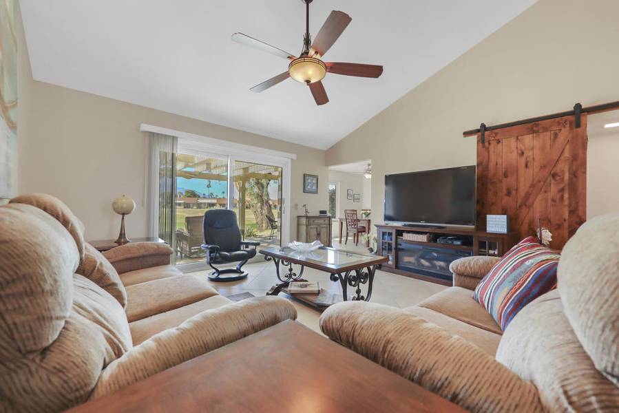 40469 Preston Trail, Palm Desert, CA 92211