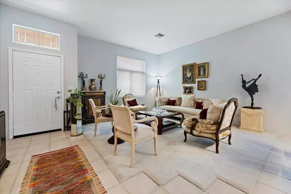 Palm Desert, CA 92211,39322 Gainsborough CIR