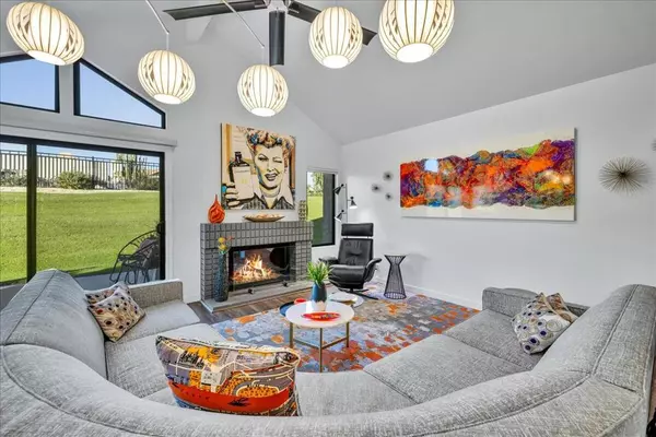 44 Acapulco DR, Palm Desert, CA 92260