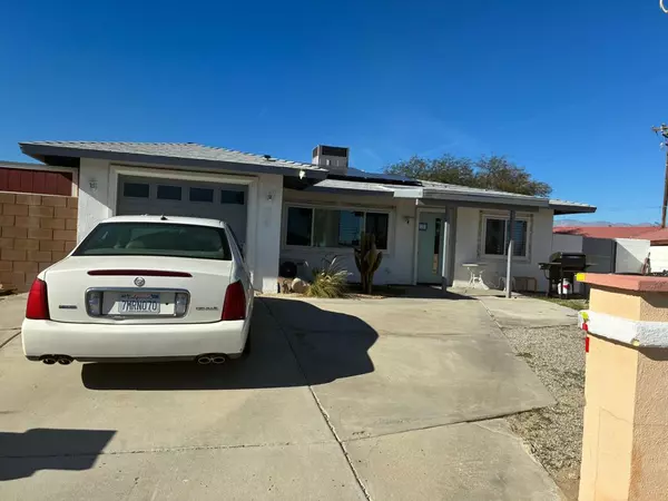 550 W Sunview AVE, Palm Springs, CA 92262