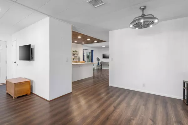 Palm Springs, CA 92264,147 Vista De Oeste