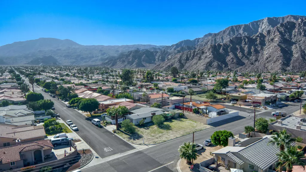 La Quinta, CA 92253,51775 Avenida Carranza