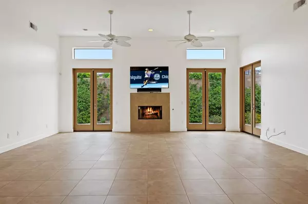 Palm Desert, CA 92211,74158 Pele PL