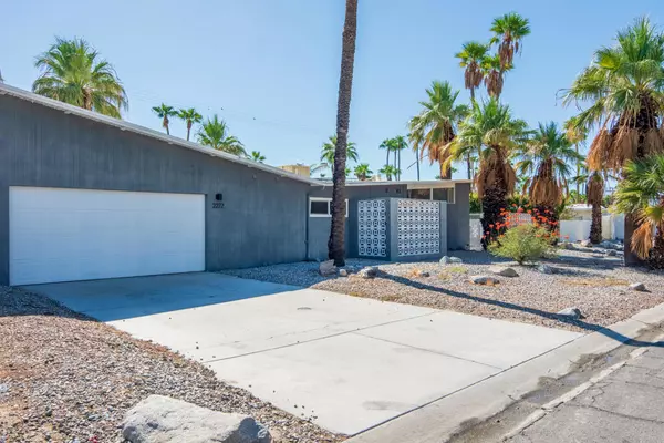 2272 N Starr RD, Palm Springs, CA 92262