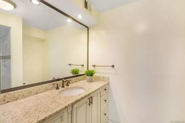 Coronado, CA 92118,1750 Avenida del Mundo #1408