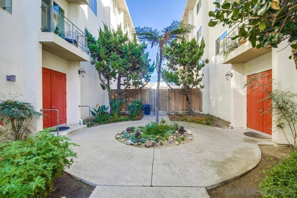 San Diego, CA 92103,3421 Park Blvd #405