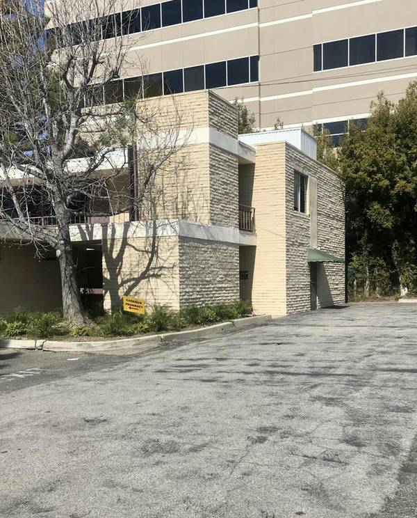 Ventura, CA 93003,148 N Brent ST #201