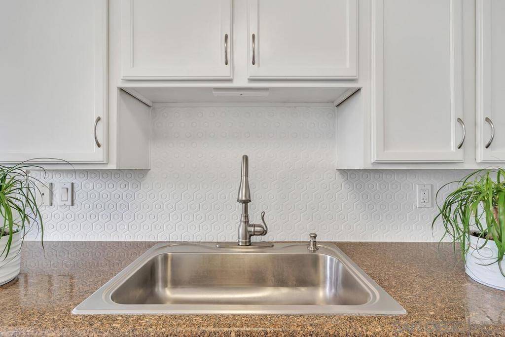 San Diego, CA 92109,4205 Lamont St #8