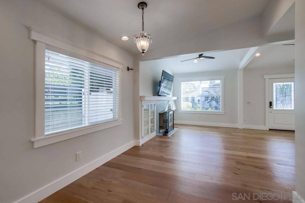 San Diego, CA 92103,1220 22 Cypress Ave