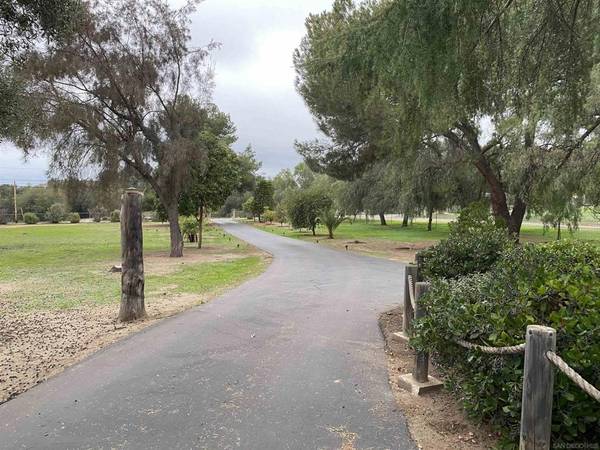 621 Alpine Heights Rd, Alpine, CA 91901