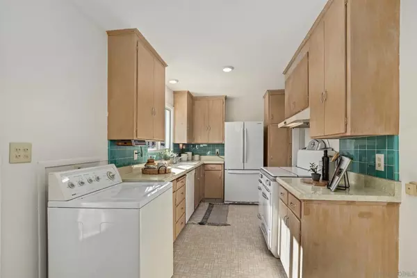 Spring Valley, CA 91977,3251 S Barcelona St