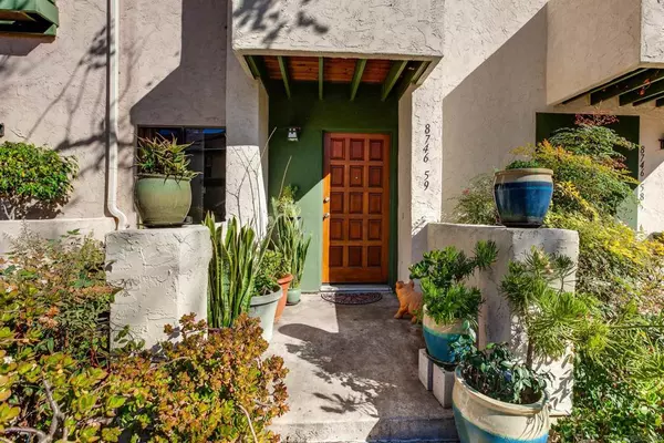 La Jolla, CA 92037,8746 Villa La Jolla Dr #59