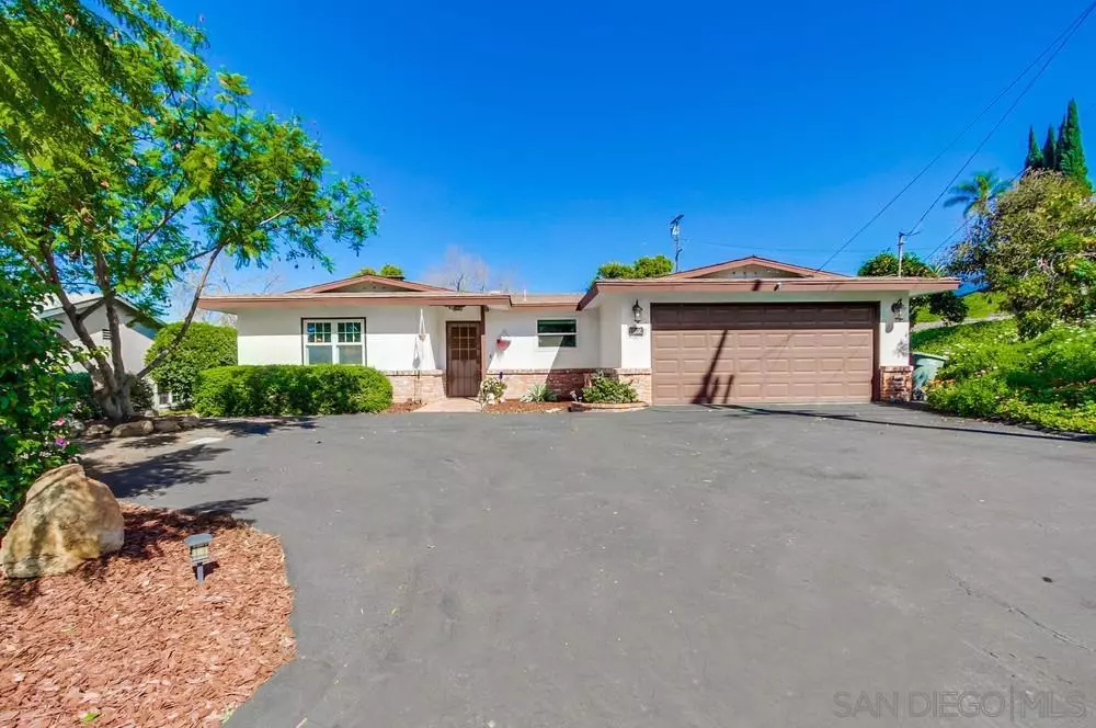 Escondido, CA 92027,122 Encanto Dr