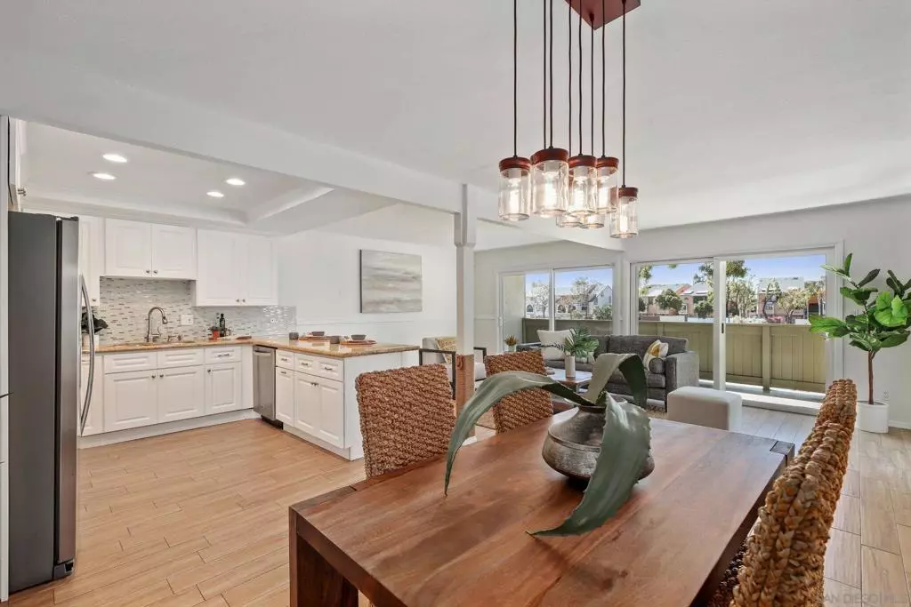 Carlsbad, CA 92008,4065 Harrison St #3