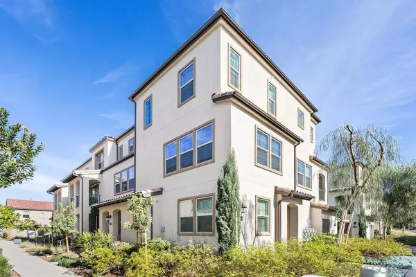 Oceanside, CA 92056,4338 Harbor Way ##7