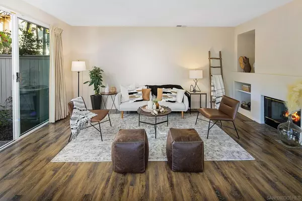 San Diego, CA 92130,3963 Via Holgura