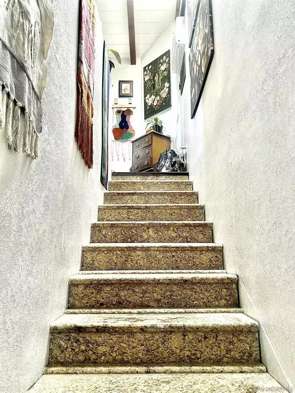 Huntington Beach, CA 92647,15441 Cascade