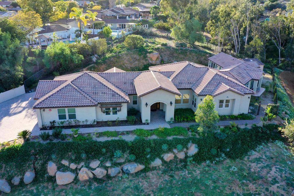1674 Avenida Cherylita, El Cajon, CA 92020