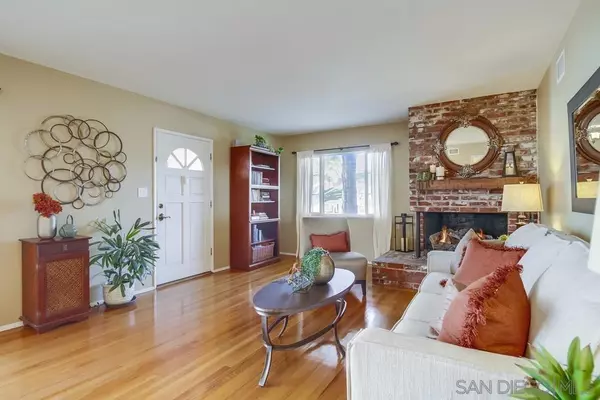 San Diego, CA 92120,5658 Raymar Ave