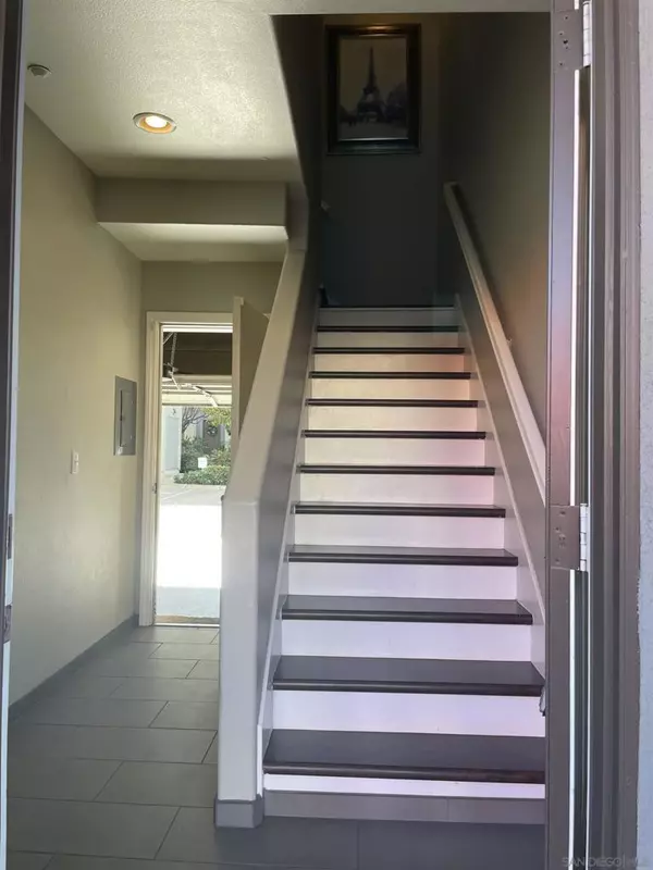 La Mesa, CA 91941,4684 Nebo Dr