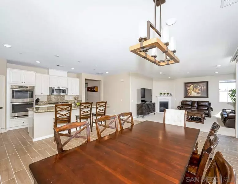 30477 Bristol Gate Lane, Menifee, CA 92584