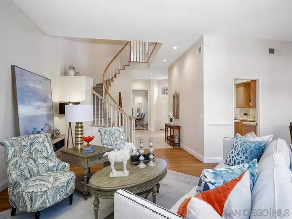 La Jolla, CA 92037,9785 Keeneland Row