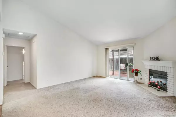 Escondido, CA 92026,2437 Smokewood Pl