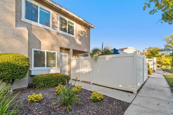 Poway, CA 92064,13350 Birch Tree Ln