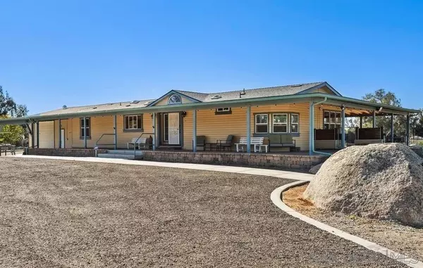 230 Julian St, Ramona, CA 92065