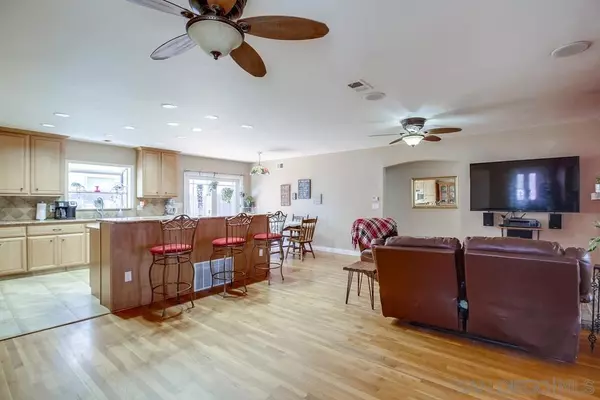 El Cajon, CA 92020,588 Downer Ave