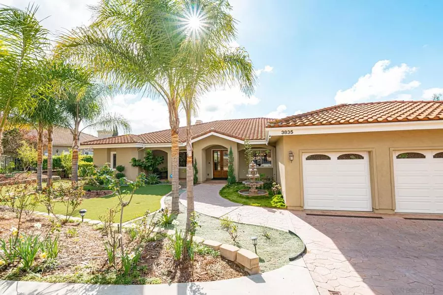 3835 Las Flores Dr, CA 92028